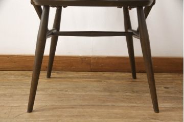 イギリスビンテージ　ERCOL(アーコール)　シンプルなクッション付きフープバックアームチェア(ウィンザーチェア、板座チェア、椅子、イス、1人掛け、ヴィンテージ、ウインザーチェア)(R-059506)