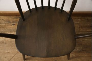 イギリスビンテージ　ERCOL(アーコール)　シンプルなクッション付きフープバックアームチェア(ウィンザーチェア、板座チェア、椅子、イス、1人掛け、ヴィンテージ、ウインザーチェア)(R-059506)