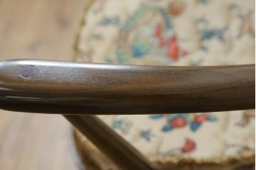 イギリスビンテージ　ERCOL(アーコール)　クッション付きシスルバックチェア(椅子、ダイニングチェア、アームチェア、ウィンザーチェア、板座チェア、イス、1人掛け、ヴィンテージ、ウインザーチェア)(R-059507)