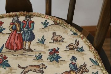 イギリスビンテージ　ERCOL(アーコール)　クッション付きシスルバックチェア(椅子、ダイニングチェア、アームチェア、ウィンザーチェア、板座チェア、イス、1人掛け、ヴィンテージ、ウインザーチェア)(R-059507)