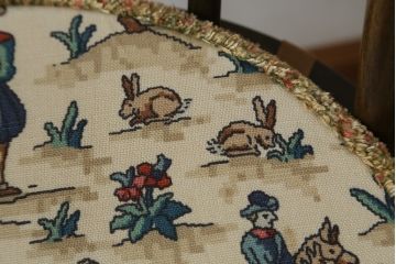 イギリスビンテージ　ERCOL(アーコール)　クッション付きシスルバックチェア(椅子、ダイニングチェア、アームチェア、ウィンザーチェア、板座チェア、イス、1人掛け、ヴィンテージ、ウインザーチェア)(R-059507)