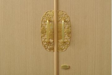 中古　最高級　松創　木匠・多々納邦男作　品のある佇まいが美しい総桐箪笥(大丸、衣装箪笥、和タンス、着物箪笥、桐たんす、バラ売り可能)(R-059508)