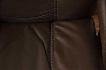 中古　美品　本革　EKORNES(エコーネス)　コンサルシリーズ　クラシック　Sサイズ　オットマン付きストレスレスチェア(レザー、リクライニングチェア、一人掛けソファ、アームチェア)(定価約23万円)(R-059516)