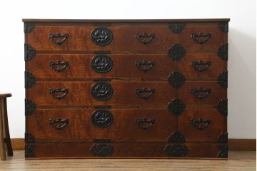 中古　岩谷堂箪笥　天板リメイク　引き出し8杯　和の趣あふれる衣装箪笥(和タンス、重ね箪笥、引き出し)(R-059527)