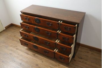 中古　岩谷堂箪笥　天板リメイク　引き出し8杯　和の趣あふれる衣装箪笥(和タンス、重ね箪笥、引き出し)(R-059527)