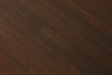ヴィンテージ家具　イギリスビンテージ　ERCOL(アーコール)　old colonial(オールドコロニアル)　彫りの装飾が目を引くクラシカルなサイドボード(収納棚、戸棚、サイドキャビネット)(R-059529)
