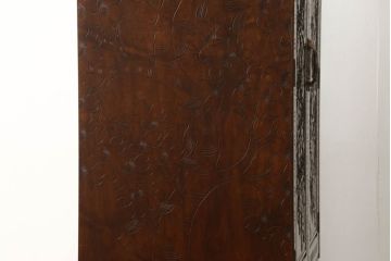 中古　美品　軽井沢彫り　細やかな彫刻に圧倒されるワードローブ(衣装タンス、洋服たんす)(R-059530)
