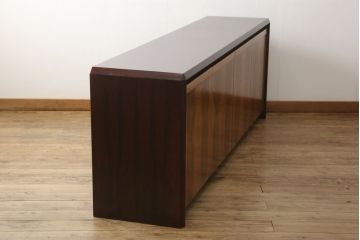 希少!　ビンテージ　美品　モビリア(mobilia)　ローズウッド　特徴的な木目が目を引くサイドボード(収納棚、戸棚、リビングボード、ヴィンテージ)(R-059531)