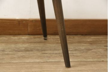 イギリスビンテージ　ERCOL(アーコール)　ナチュラルテイストのお部屋におすすめ! シンプルなクッション付きフープバックアームチェア(ウィンザーチェア、板座チェア、椅子、イス、1人掛け、ヴィンテージ、ウインザーチェア)(R-059538)