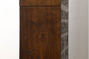 中古　伝統工芸・軽井沢彫り　大坂屋製　満開に咲く桜の彫りが見事な整理タンス(引き出し、チェスト、洋服タンス)(R-059541)