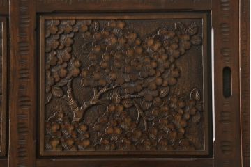 中古　伝統工芸・軽井沢彫り　大坂屋製　満開に咲く桜の彫りが見事な整理タンス(引き出し、チェスト、洋服タンス)(R-059541)