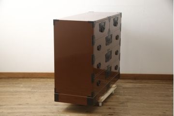 中古　欅産業　本漆　朱塗り　上質な和の空間づくりに取り入れたい仙台箪笥(衣装箪笥、和タンス、収納たんす、引き出し)(定価約90万円)(R-059545)