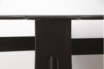 中古　美品　激レアモデル!!　ERCOL(アーコール)　大人の落ち着いた空間を演出するバタフライテーブル(ドロップリーフテーブル、ゲートレッグテーブル、4人掛けダイニングテーブル)(R-059546)