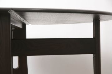 中古　美品　激レアモデル!!　ERCOL(アーコール)　大人の落ち着いた空間を演出するバタフライテーブル(ドロップリーフテーブル、ゲートレッグテーブル、4人掛けダイニングテーブル)(R-059546)