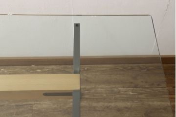 中古　美品　イタリア　ドリアデ　フラーテ(FRATE)　スタイリッシュな空間づくりにおすすめのガラステーブル(ダイニングテーブル)(定価約73万円)(R-059549)