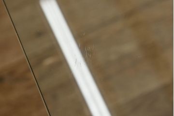 中古　美品　イタリア　ドリアデ　フラーテ(FRATE)　スタイリッシュな空間づくりにおすすめのガラステーブル(ダイニングテーブル)(定価約73万円)(R-059549)