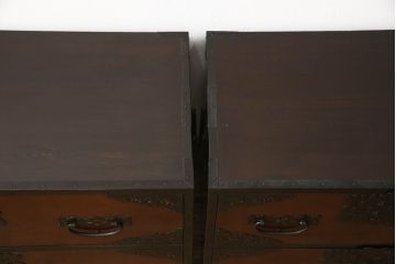 和製アンティーク　美品　前面欅(ケヤキ)・中桐　金具の立派な佐渡箪笥(小木箪笥、和たんす、時代箪笥、収納箪笥、引き出し、重ねタンス)(R-059551)