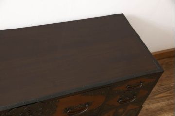 和製アンティーク　美品　前面欅(ケヤキ)・中桐　金具の立派な佐渡箪笥(小木箪笥、和たんす、時代箪笥、収納箪笥、引き出し、重ねタンス)(R-059551)