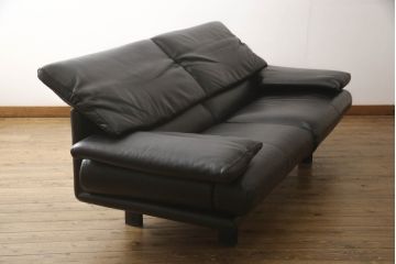 中古　B&B　ITALIA(イタリア)　ARANDA(アランダ)　上質な空間づくりにおすすめの本革(レザー)張り2.5人掛けソファ(2人掛けソファ、3人掛けソファ)(定価約120万円)(R-059555)