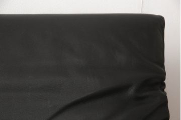 中古　B&B　ITALIA(イタリア)　ARANDA(アランダ)　上質な空間づくりにおすすめの本革(レザー)張り2.5人掛けソファ(2人掛けソファ、3人掛けソファ)(定価約120万円)(R-059555)