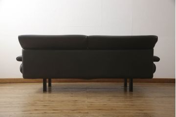 中古　B&B　ITALIA(イタリア)　ARANDA(アランダ)　上質な空間づくりにおすすめの本革(レザー)張り2.5人掛けソファ(2人掛けソファ、3人掛けソファ)(定価約120万円)(R-059555)