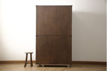 中古　美品　岩谷堂箪笥　奥行たっぷりサイズの特注品!観音扉付き衣装箪笥(チェスト、洋服タンス、収納タンス、重ね箪笥、着物箪笥)(R-059556)