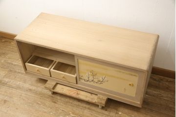 中古　伝統工芸品　名古屋桐箪笥　和の趣あふれる空間を演出する総桐箪笥テレビ台(並厚、総桐たんす、テレビボード、ローボード、ローチェスト)(R-059561)