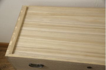 中古　国産　職人手造り　上質な和を演出してくれる総桐箪笥ローチェスト(総桐たんす、和タンス、衣装箪笥、サイドチェスト、引き出し)(R-059562)