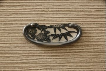中古　国産　職人手造り　上質な和を演出してくれる総桐箪笥ローチェスト(総桐たんす、和タンス、衣装箪笥、サイドチェスト、引き出し)(R-059562)