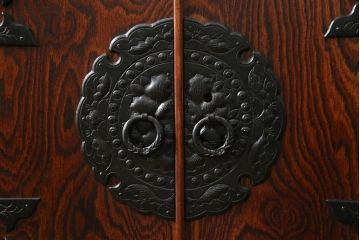 中古　美品　岩谷堂箪笥　迫力ある杢目が印象的なサイドボード(引き出し、チェスト、和たんす)(R-059566)