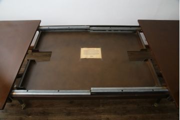 中古　最高級　アメリカ　KINDEL(キンデル)　マホガニー材　脚先まで凝ったつくりが目を引くエクステンションテーブル(定価約240万円)(ダイニングテーブル、4人掛け、6人掛け)(R-059571)