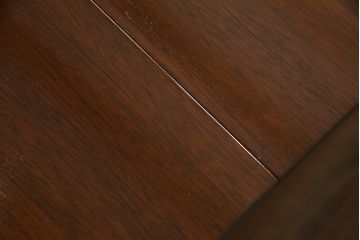 中古　最高級　アメリカ　KINDEL(キンデル)　マホガニー材　脚先まで凝ったつくりが目を引くエクステンションテーブル(定価約240万円)(ダイニングテーブル、4人掛け、6人掛け)(R-059571)