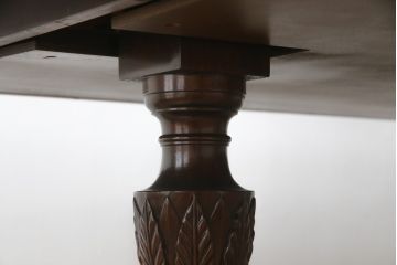 中古　最高級　アメリカ　KINDEL(キンデル)　マホガニー材　脚先まで凝ったつくりが目を引くエクステンションテーブル(定価約240万円)(ダイニングテーブル、4人掛け、6人掛け)(R-059571)