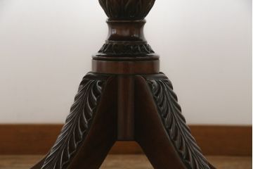 中古　最高級　アメリカ　KINDEL(キンデル)　マホガニー材　脚先まで凝ったつくりが目を引くエクステンションテーブル(定価約240万円)(ダイニングテーブル、4人掛け、6人掛け)(R-059571)