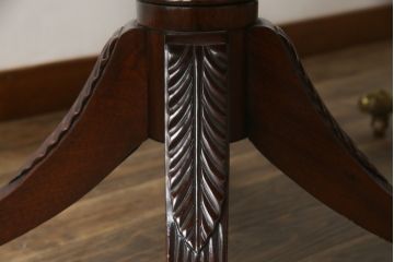 中古　最高級　アメリカ　KINDEL(キンデル)　マホガニー材　脚先まで凝ったつくりが目を引くエクステンションテーブル(定価約240万円)(ダイニングテーブル、4人掛け、6人掛け)(R-059571)