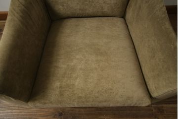 中古　日本フクラ(HUKLA)　CARO(カーロ)　モダンな空間にもクラシックな空間にもマッチ!　やさしい色味のファブリックが素敵な一人掛けソファ(1Pソファ、アームソファ、アームチェア、椅子)(R-059573)