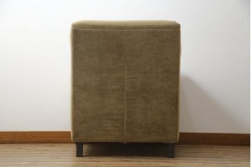 中古　日本フクラ(HUKLA)　CARO(カーロ)　モダンな空間にもクラシックな空間にもマッチ!　やさしい色味のファブリックが素敵な一人掛けソファ(1Pソファ、アームソファ、アームチェア、椅子)(R-059573)