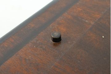 中古　松本民芸家具　シックな色合いが和モダンな雰囲気を醸し出すサイドボード(戸棚、収納棚、サイドキャビネット)(R-059580)