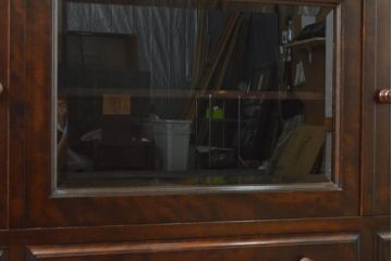 中古　松本民芸家具　シックな佇まいが和洋折衷の空間に取り入れやすいC-型サイドボード(リビングボード、サイドキャビネット)(定価約60万5千円)(R-059581)