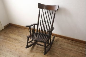 中古　松本民芸家具　木の味わいと職人の技が楽しめる、304F型ロッキングチェア(イス、揺り椅子)(定価約23万円)(R-059582)