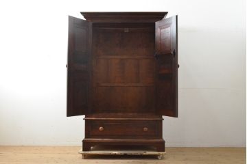 中古　美品　希少!!　松本民芸家具　ナラ材　丸い取っ手がアクセントのE型洋服タンス(ワードローブ、ジャケットタンス、収納棚、衣装タンス)(定価約82万円)(R-059583)