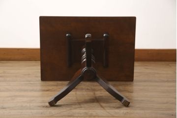 中古　絶版品　松本民芸家具　クラシカルな挽き物加工の脚がおしゃれなコーヒーテーブル(カフェテーブル、サイドテーブル)(R-059589)