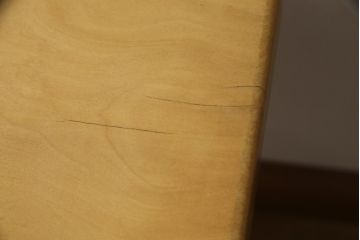 中古　どっしりとした佇まいが魅力!分厚い一枚板が使われたカバ材のベンチ(長椅子、板座)(R-059593)