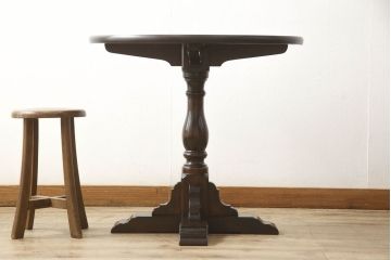 中古　松本民芸家具　品のある佇まいが魅力的な丸テーブル(コーヒーテーブル、サイドテーブル、ラウンドテーブル)(R-059594)