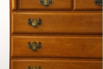 中古　横浜クラシック家具　ダニエル(Daniel)　アーリーアメリカン　気品漂うライティングビューロー　(R-059596)