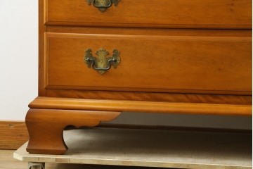 中古　横浜クラシック家具　ダニエル(Daniel)　アーリーアメリカン　気品漂うライティングビューロー　(R-059596)