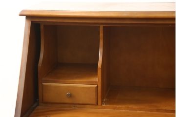中古　横浜クラシック家具　ダニエル(Daniel)　アーリーアメリカン　気品漂うライティングビューロー(ワークデスク、机、チェスト)(R-059596)