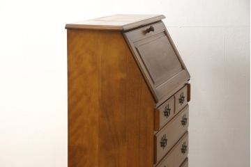 中古　横浜クラシック家具　ダニエル(Daniel)　アーリーアメリカン　気品漂うライティングビューロー(ワークデスク、机、チェスト)(R-059596)
