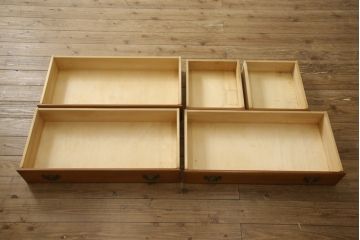 中古　横浜クラシック家具　ダニエル(Daniel)　アーリーアメリカン　気品漂うライティングビューロー(ワークデスク、机、チェスト)(R-059596)