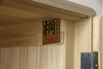中古　国産　職人手造り　気品を感じる佇まいが魅力的な総桐箪笥(並厚、桐たんす、和タンス、収納箪笥、着物箪笥)(R-059597)
